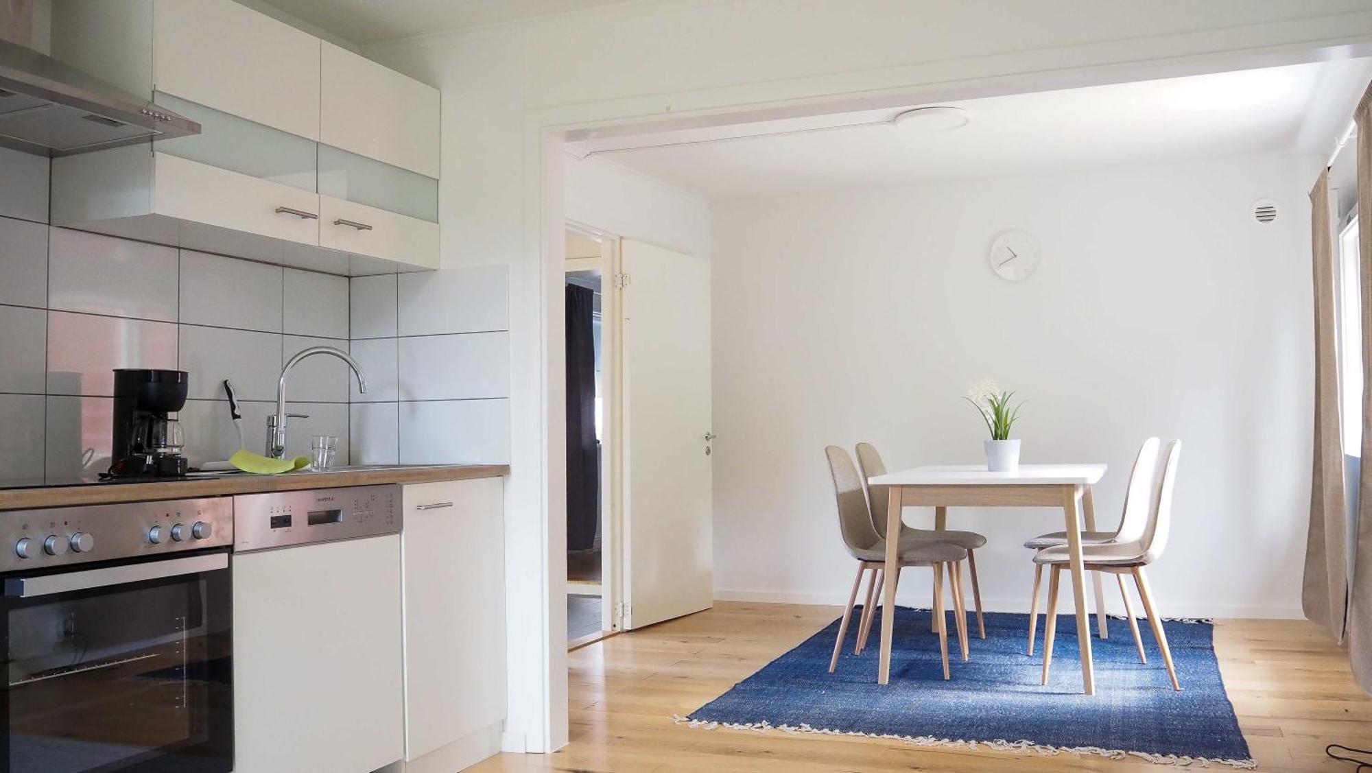 Komplett Laegenhet Med Sjoeutsikt Malmon Buitenkant foto